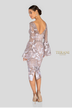 Load image into Gallery viewer, Terani Couture 1913C9065
