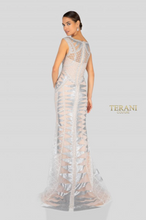Load image into Gallery viewer, Terani Couture 1913E9226
