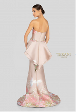 Load image into Gallery viewer, Terani Couture 1911E9100
