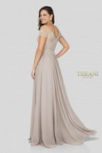 Load image into Gallery viewer, Terani Couture 1911M9333
