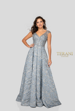 Load image into Gallery viewer, Terani Couture 1911M9662
