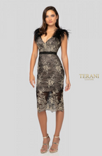 Load image into Gallery viewer, Terani Couture 1913C9062
