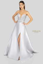 Load image into Gallery viewer, Terani Couture 1912P8202
