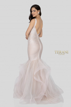 Load image into Gallery viewer, Terani Couture 1911P8640
