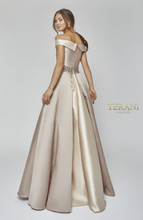 Load image into Gallery viewer, Terani Couture Fall 1921M0505
